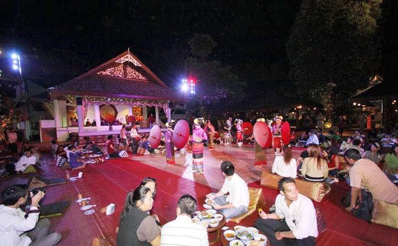 khum-khantoke-chiangmai-24