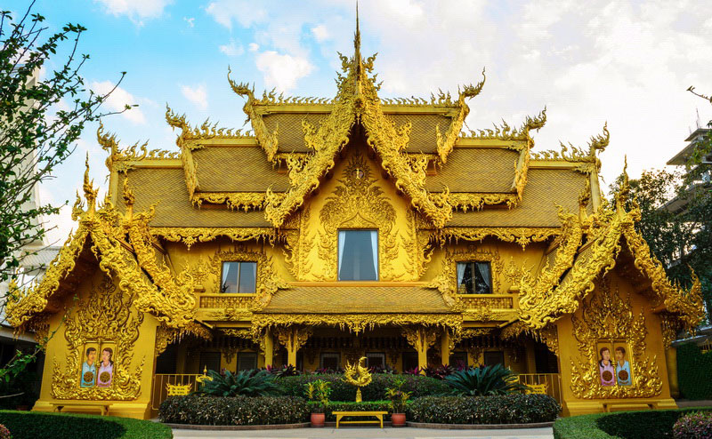 white-temple-chiangrai-9