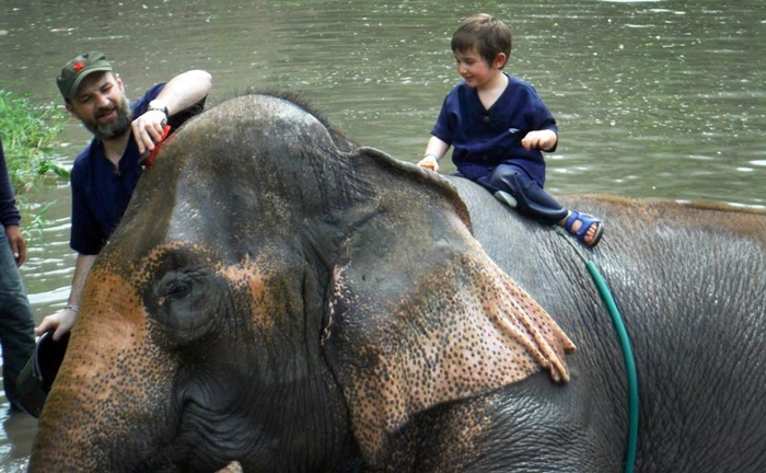 baan-chang-elephant-park-chiangmai-7