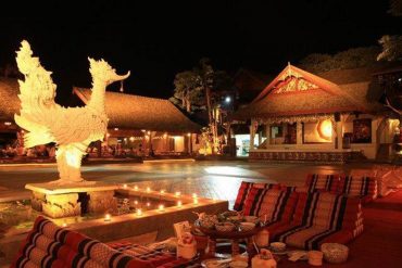 khum-khantoke-dinner-chiangmai-thailand2